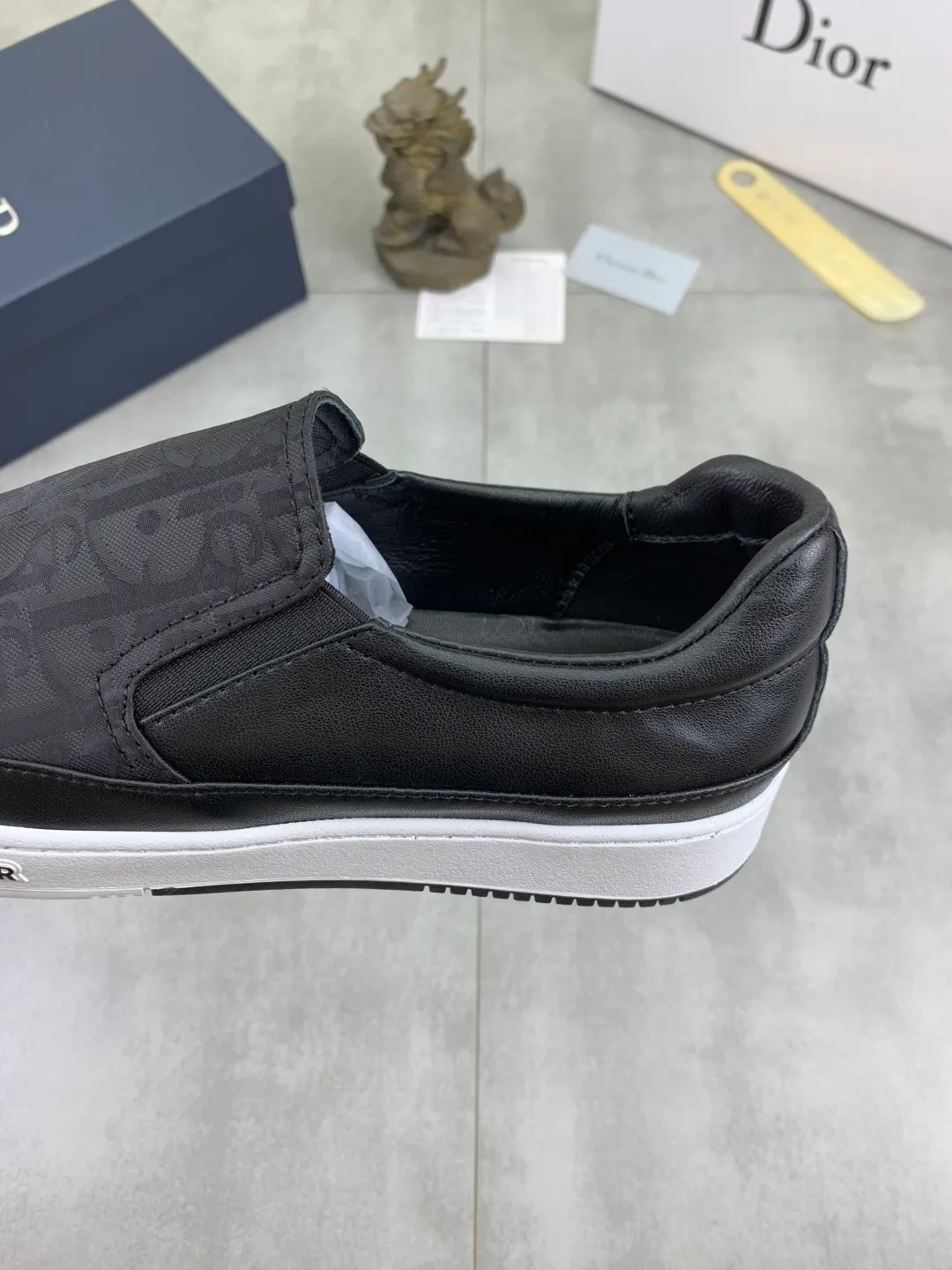 Men's Men's Shoes💰P400💰[New Style]🆘[Dior] 2025 Dior Original Lace-up Low-top Men's Shoes Classic casual shoes 🔥This model is the official flagship model with high quality and made by famous original designers. It is made of high-quality cowhide with original materials➕Comfortable and breathable mesh lining➕Pigskin insole. The perfect last shape and generous and fashionable design have attracted many consumers. Suitable for drivers to drive🚗. What you want is the highest quality in the market. Color: 4️⃣Color code number: 38--44 (45 customized)